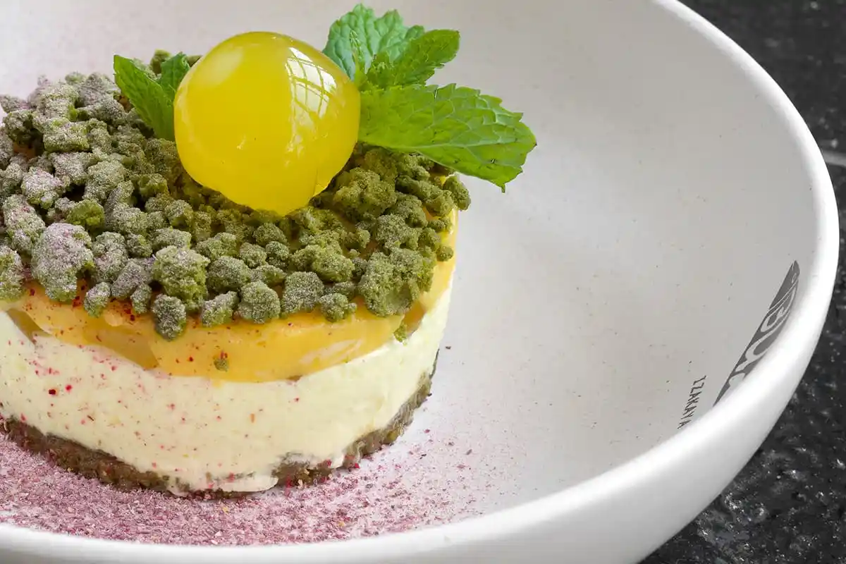 WHITE CHOCOLATE & YUZU CHEESE CAKE | BUZO