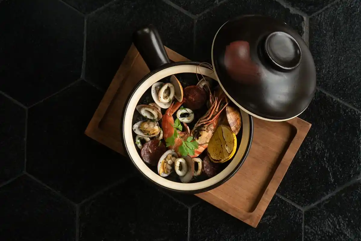SEAFOOD CLAY POT| BUZO