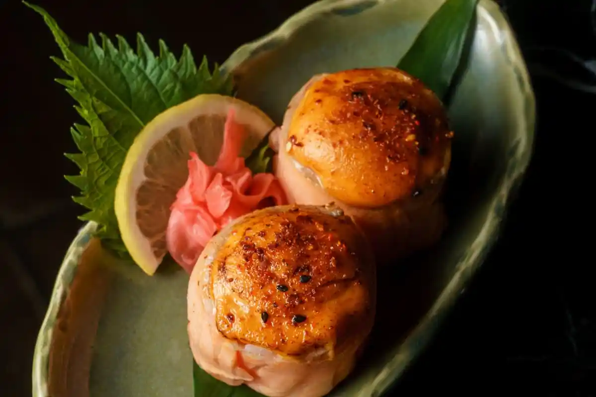 SALMON TORNADO| BUZO