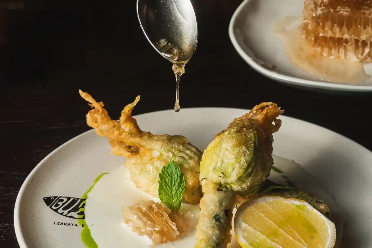 TEMPURA ZUCCHINI FLOWERS| BUZO
